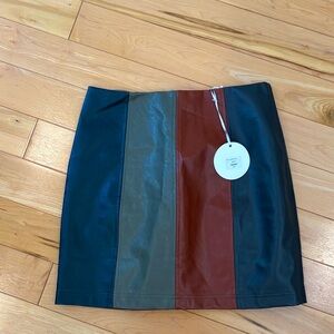 Storia Colorblock Faux Leather Lined Mini Skirt